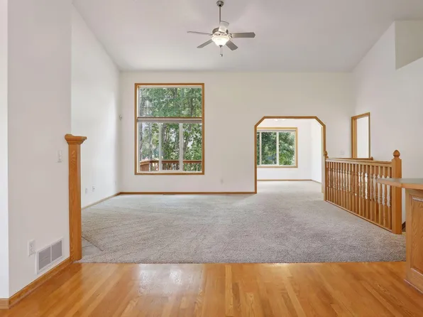 2494 Maryland Ave E, Maplewood, MN 55119