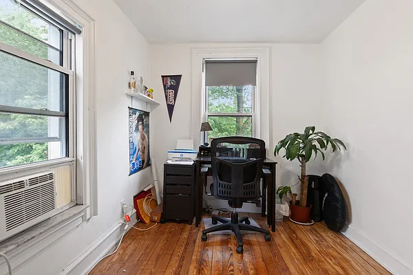 Rented by SPORN GROUP LLC | media 45