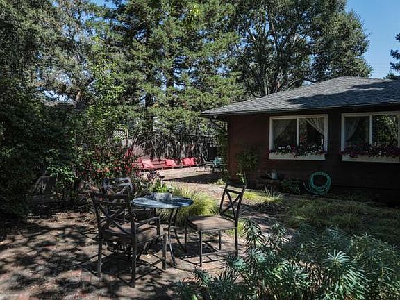 3rd image of 360 Leland Ave