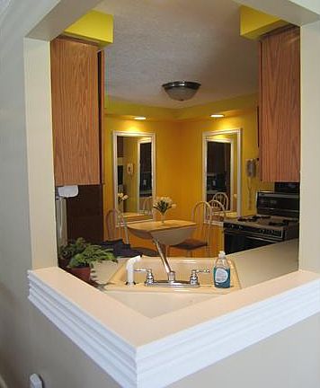 5th image of 10 Wayne Ter APT 1