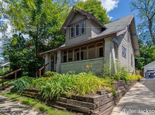 124 Benjamin Ave NE, Grand Rapids, MI 49503