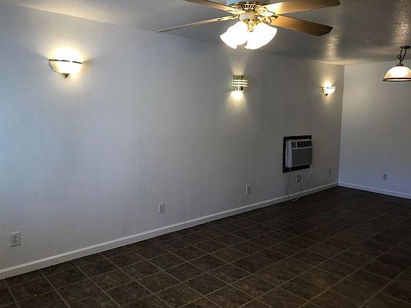 3rd image of 812 14th St
