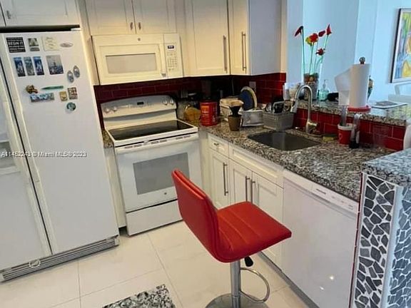 3rd image of 8100 Byron Ave APT 504