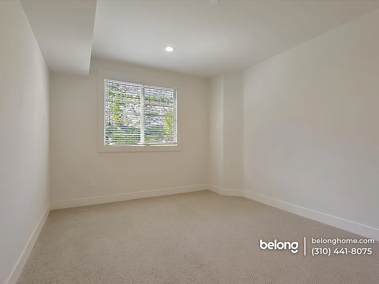 627 Deep Valley Dr #P607 — Photo 11