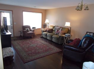 9305 Inland Ln N, Maple Grove, MN 55311