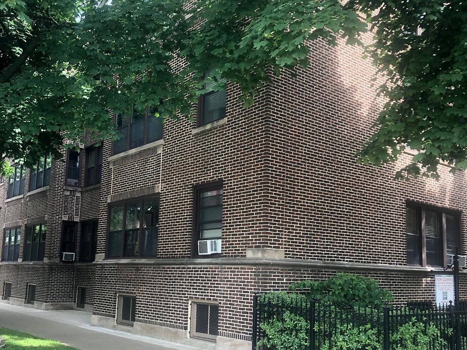 1st image of 1253 W Waveland Ave #3