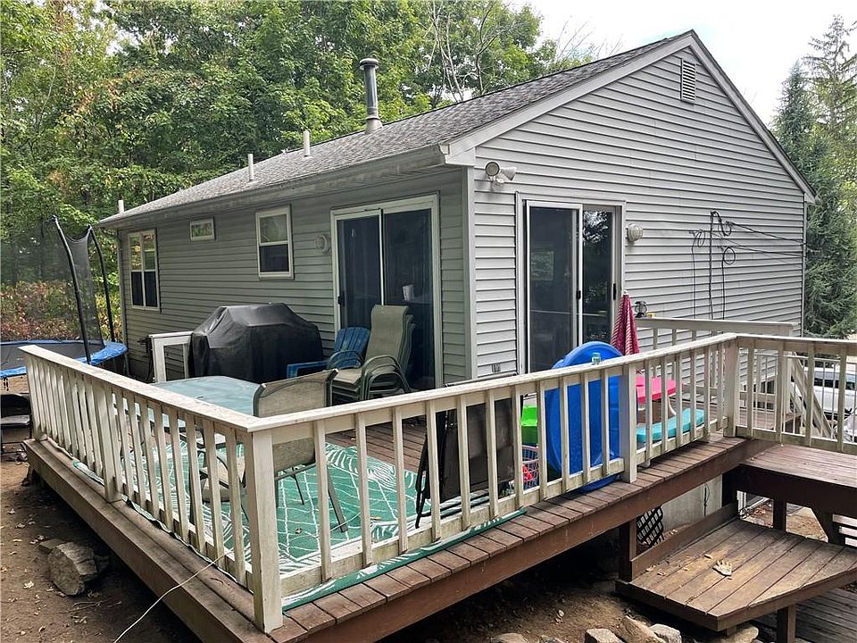 525 Phenix Ave, Cranston, RI 02921 Zillow