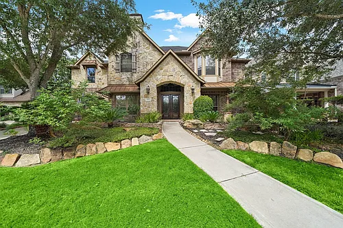 10015 Cinco Ridge Dr Photo 1
