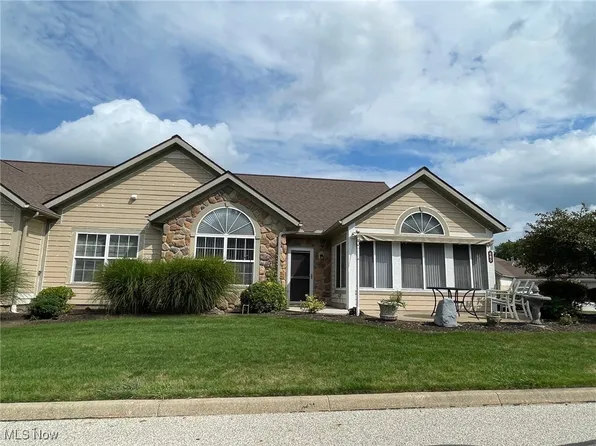 685 Crossings Cir, Tallmadge, OH 44278