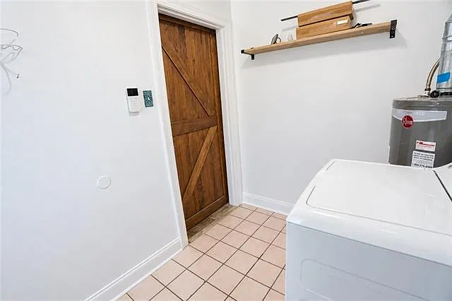 3 bed, 2.0 bath, 1891 sqft, $2,300 — Photo 4