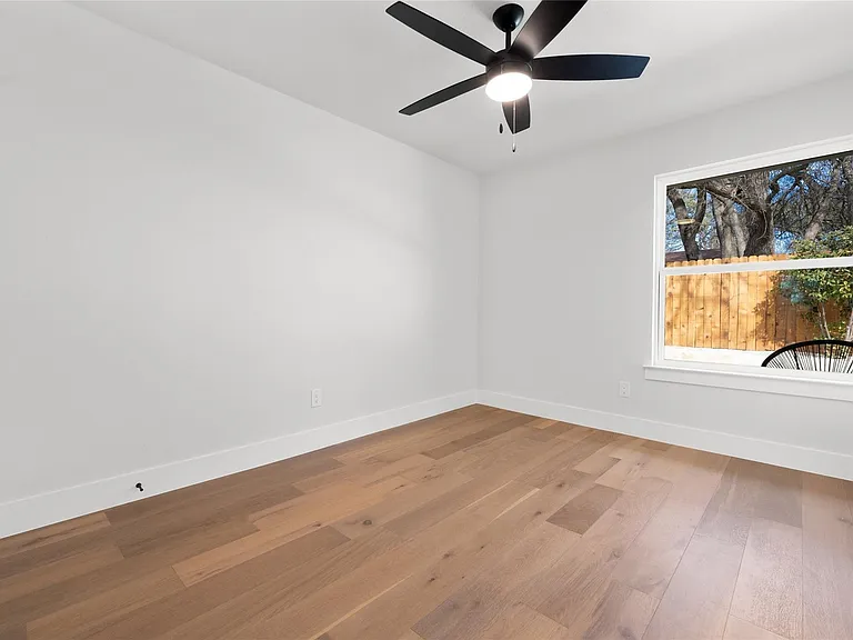2404 Monarch Dr — Photo 20