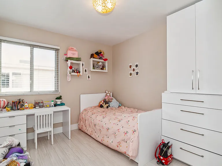 1711 Grismer Ave #76 — Photo 17