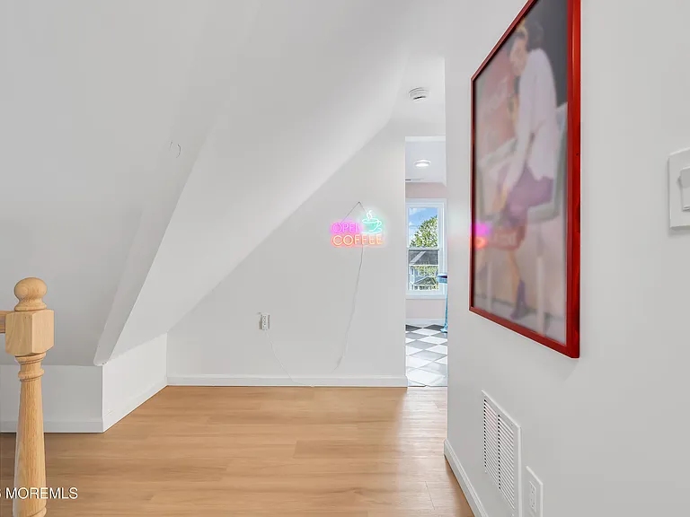 611 3rd Ave #2 — Photo 26