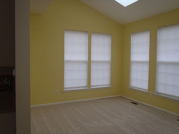 5th image of 14 Butterfly Ln