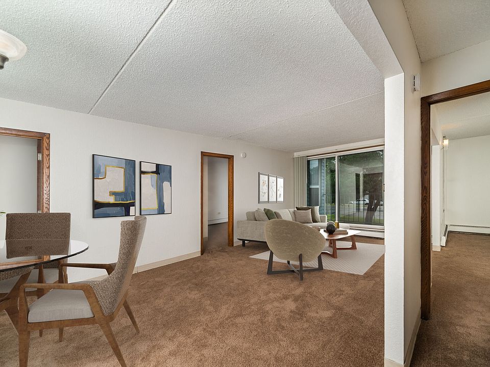 1st image of 830 13th St S #507