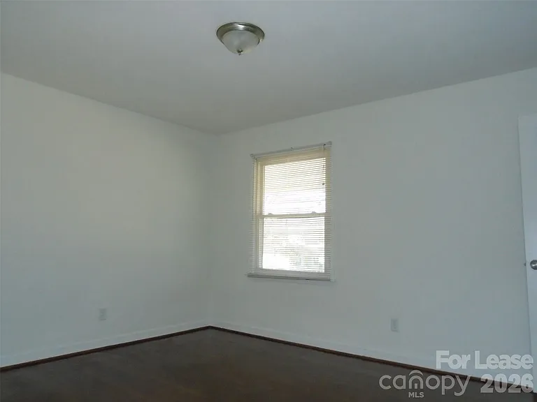 1111 Belmont Ave #2 — Photo 8