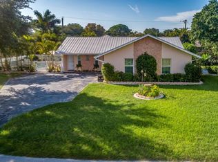 604 Palmetto Dr, Venice, FL 34293