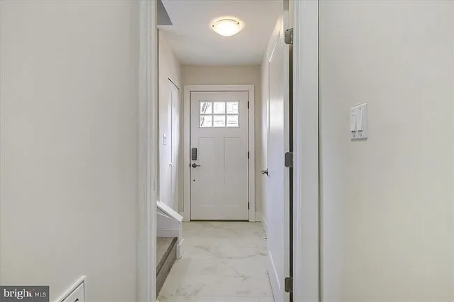 8 O St SW #1 — Photo 8