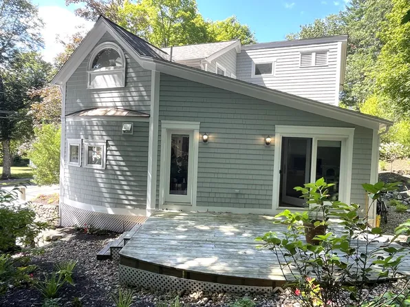 44 River St, Andover, MA 01810