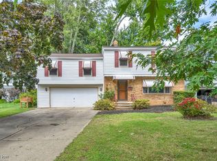 33883 Beach Park Ave, Eastlake, OH 44095