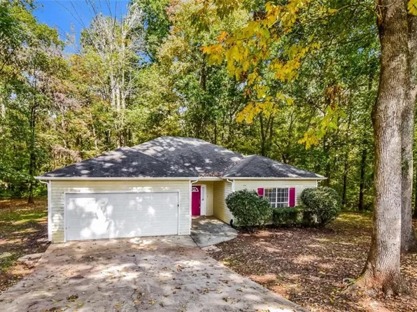 3949 Tyler Ct, Ellenwood, GA 30294