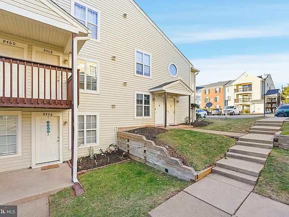 2nd image of 9458 Scarlet Oak Dr