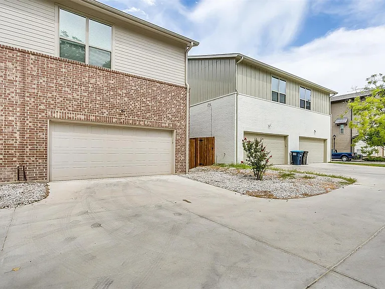 205 Athenia Dr — Photo 22