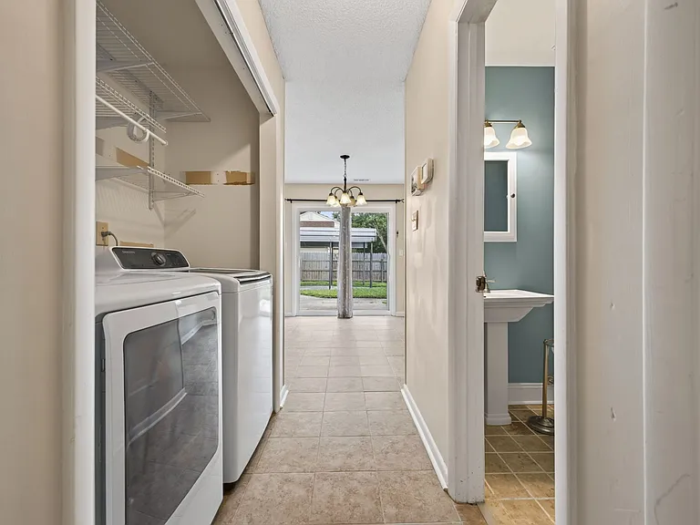 5025 Halwell Dr — Photo 6