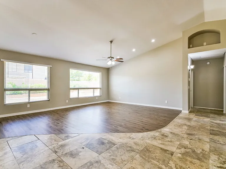 1517 W Antiqua Dr — Photo 5