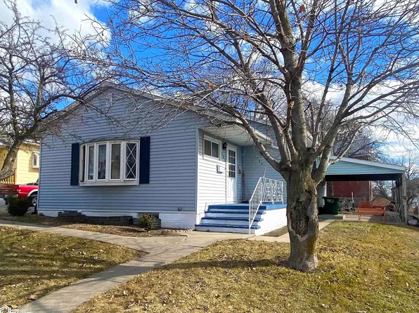 702 Loomis Ave, Corning, IA 50841