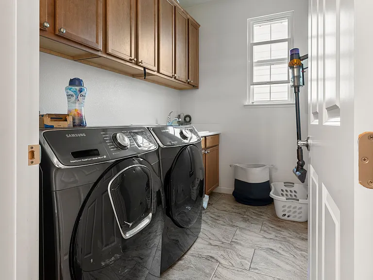 33839 Farmhouse St — Photo 34