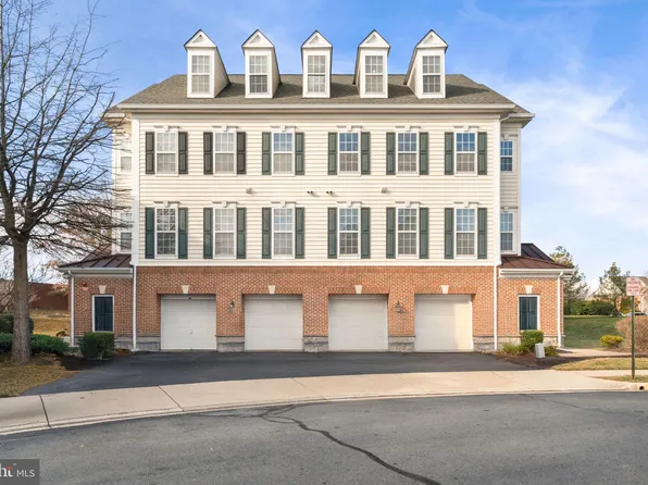 6855 Hampton Bay Ln, Gainesville, VA 20155