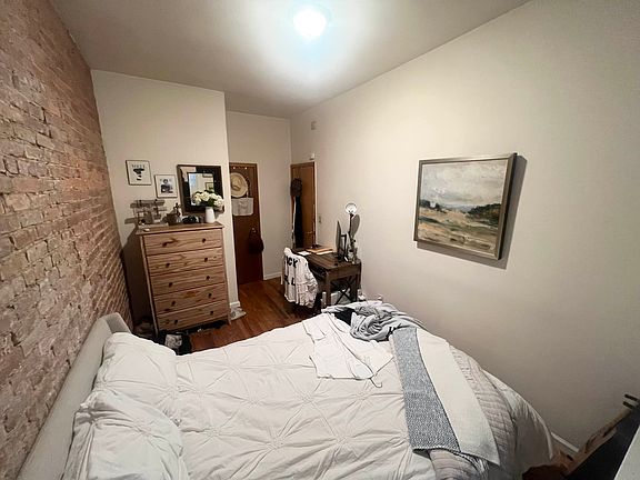 5th image of 174 W 81st St APT 2D
