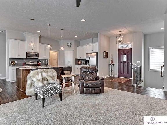 5th image of 10909 S 175th Ave