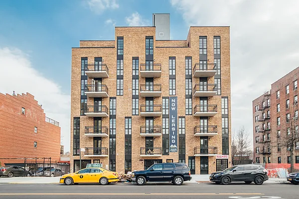 Rented by Nooklyn NYC LLC | media 72