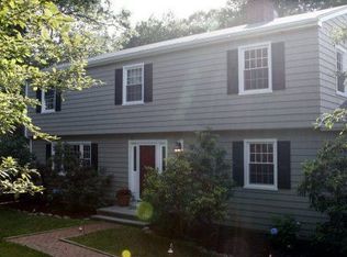 22 Stag Ln, Trumbull, CT 06611