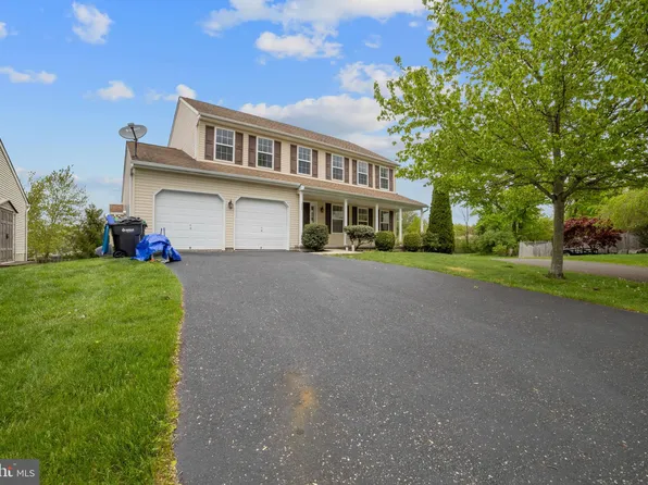 1337 Oak Tree Dr, Quakertown, PA 18951