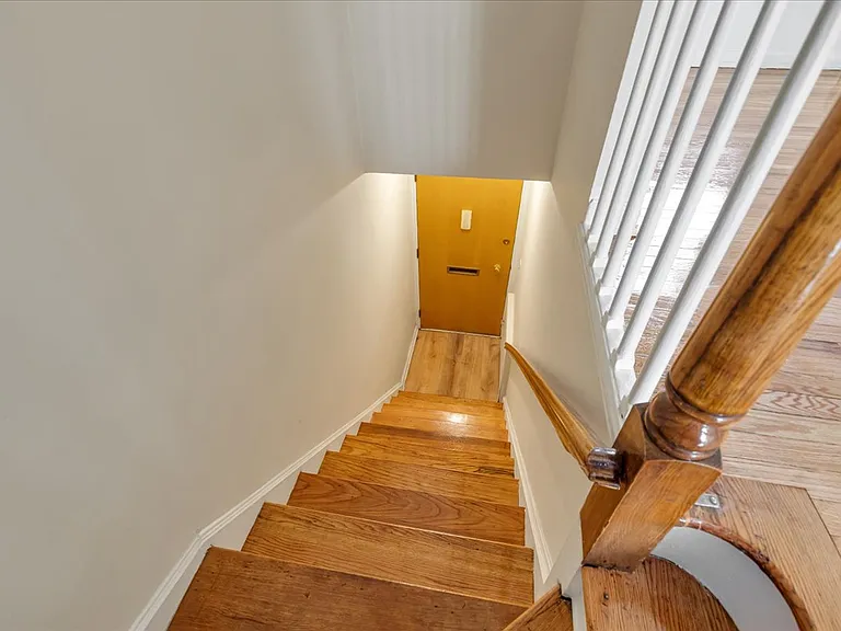 11B W Roselle Ave #11B — Photo 28