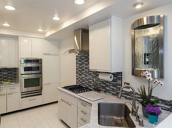 4th image of 959 Blue Mountain Cir