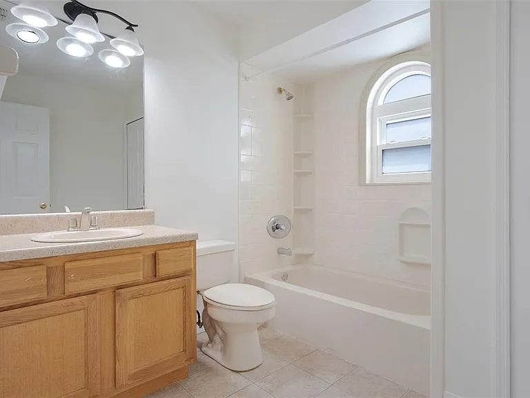 12661 Enclave Dr — Photo 11