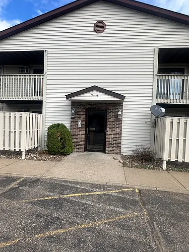 1554 Namekagon St #13 Photo 1