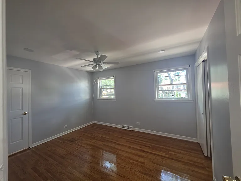 2623 W Arthur Ave #1 — Photo 3