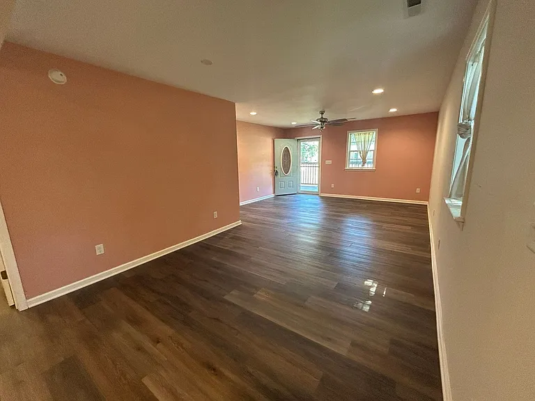 614 Saint Johns Church Rd — Photo 14