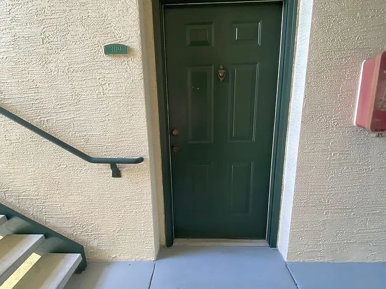 11490 Villa Grand #209 — Photo 31