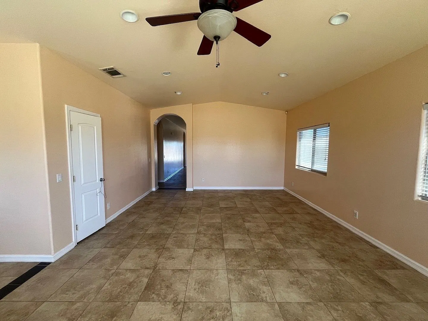 Spacious 4-Bed, 2-Bath Custom Home in California City Convenient & Cozy! — Photo 3