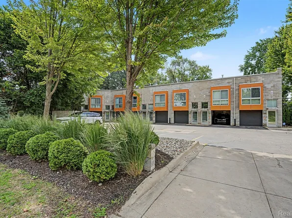 432 E Parent Ave, Royal Oak, MI 48067