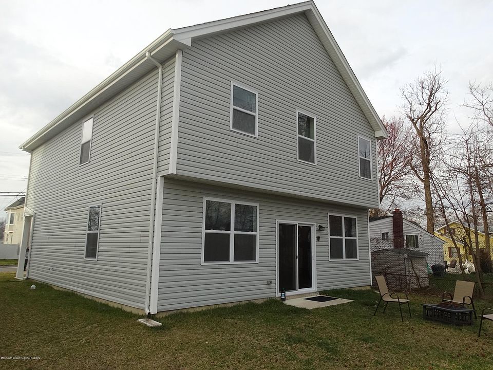 2nd image of 330 Raritan Blvd