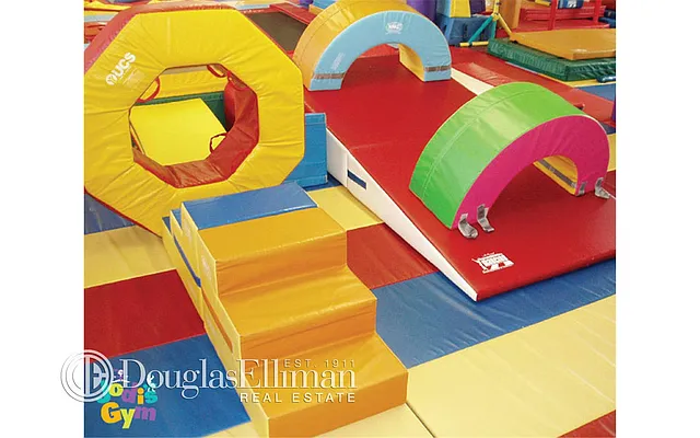 Sold by Douglas Elliman | media 23