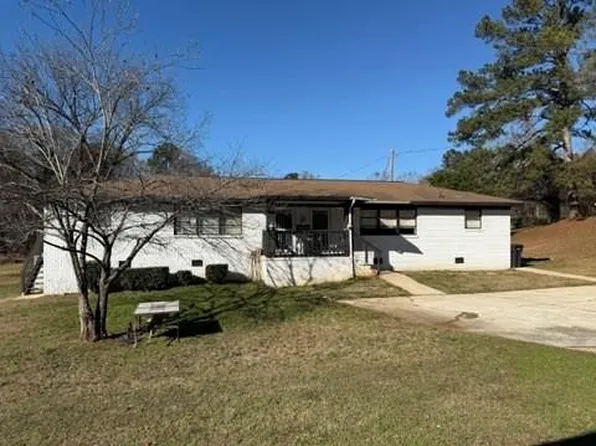 3720 Lynn Dr #B, Powder Springs, GA 30127