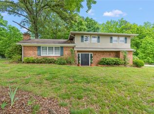 3412 Greenhill Dr, High Point, NC 27265